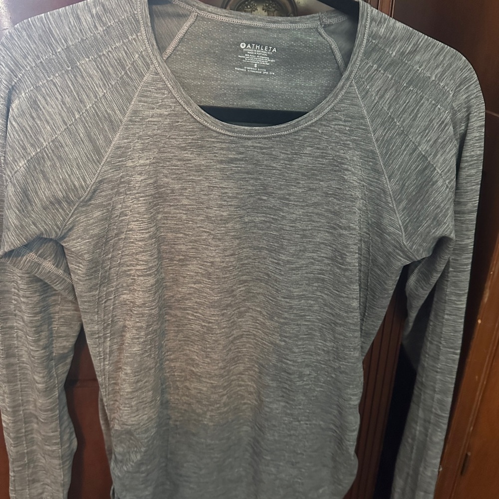 Athleta Heathered Gray Women's Longsleeve